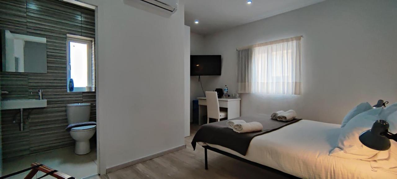 Villa Arjuza - Private Self Catering Bedrooms With Bathroom Is-Swieqi Εξωτερικό φωτογραφία